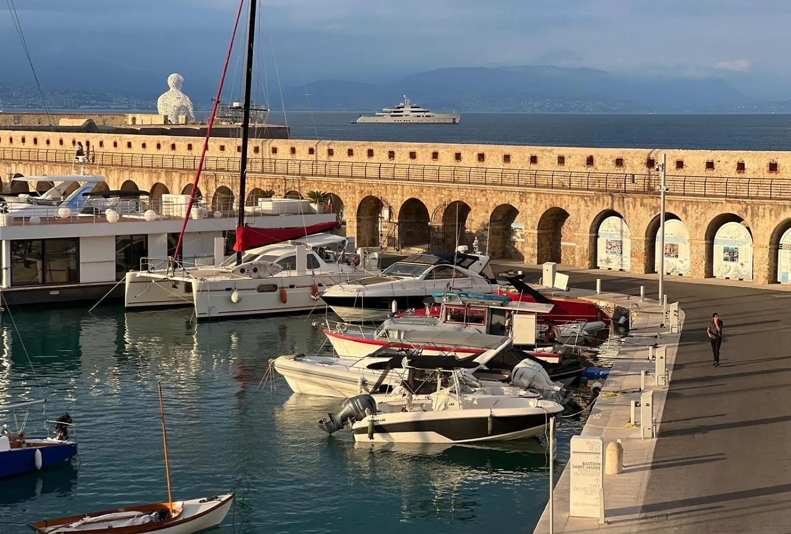 Hotel Location Antibes Frankreich