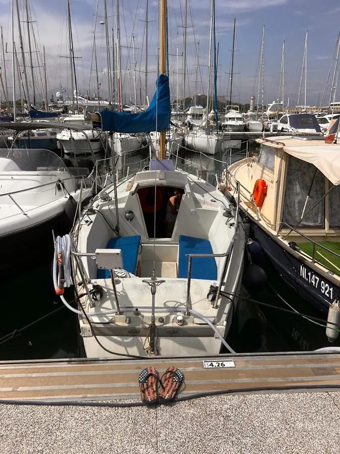 Botel Location Hotel Antibes France
